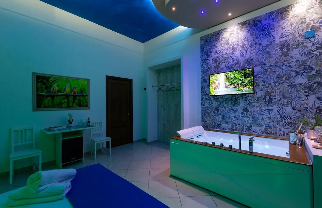 Pompei Luxury Rooms-1